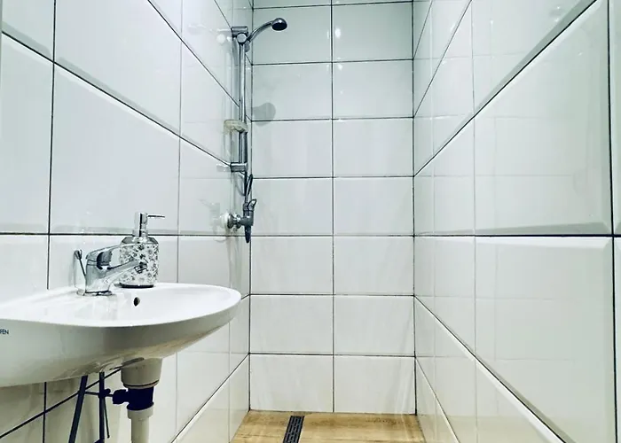 Apartman Elegant & 5br Shared In