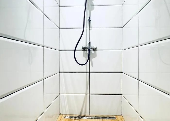 Elegant & 5br Shared In Apartman *