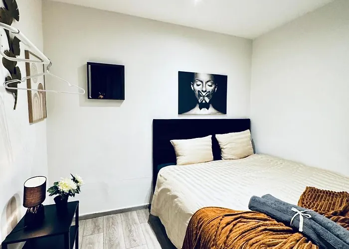 Apartman Elegant & 5br Shared In Bécs