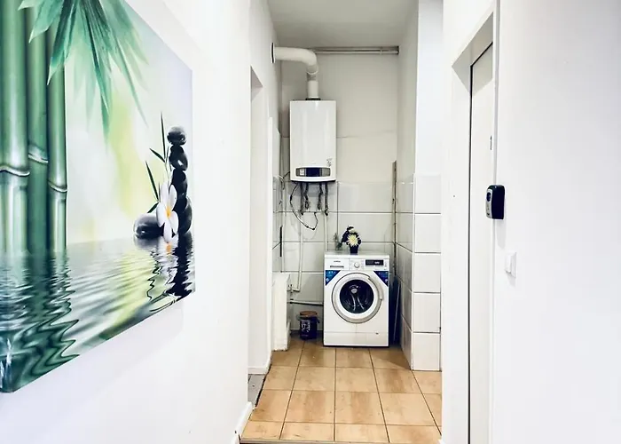 Elegant & 5br Shared In Apartman