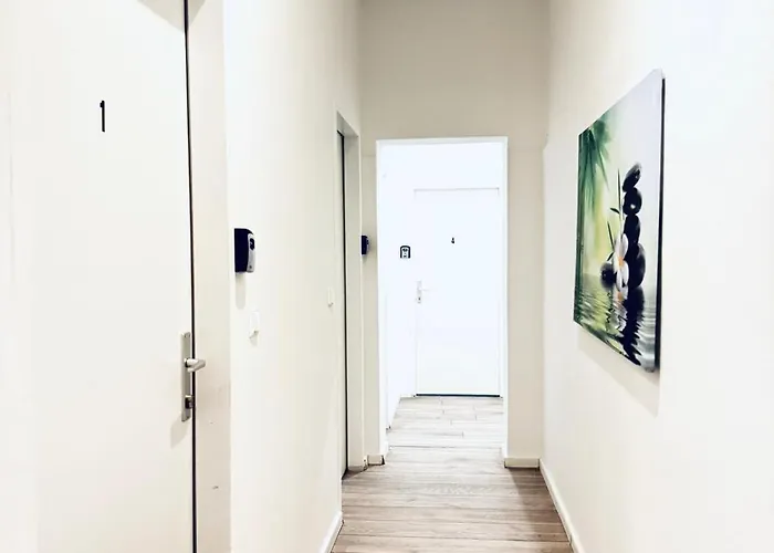 Elegant & 5br Shared In Apartman Bécs