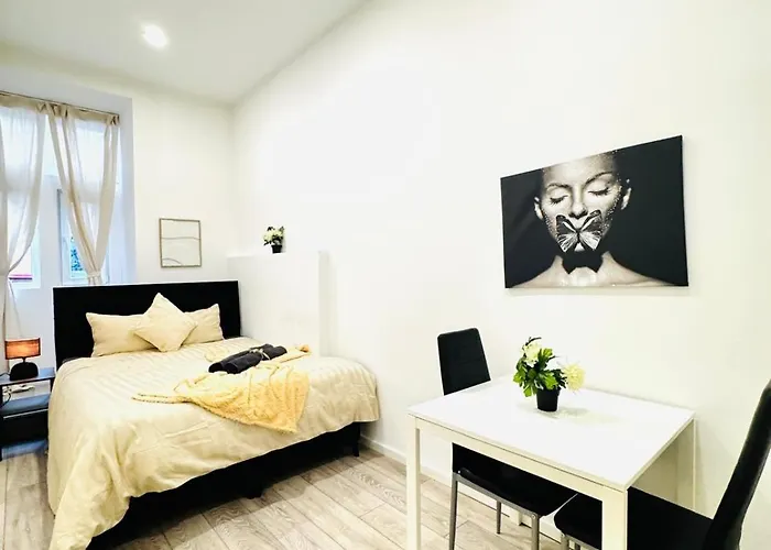 Apartman Elegant & 5br Shared In