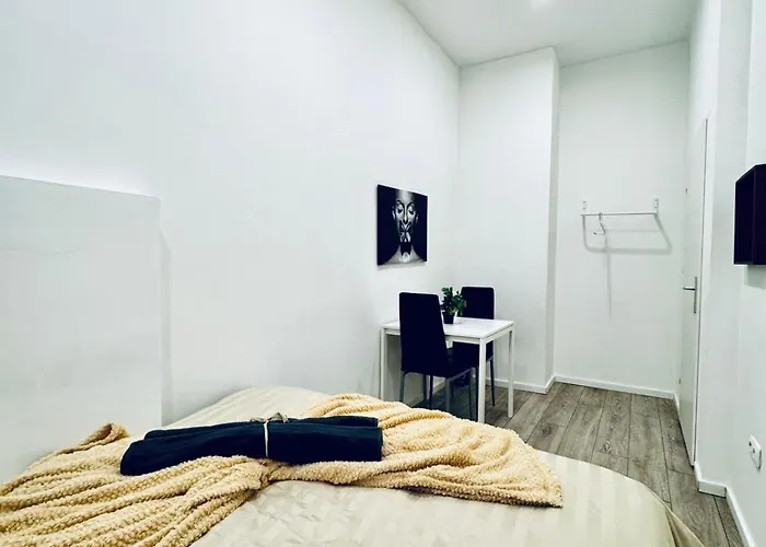 Elegant & 5br Shared In Apartman *