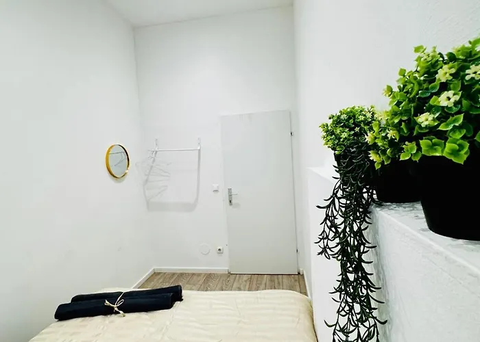 Apartman Elegant & 5br Shared In Bécs