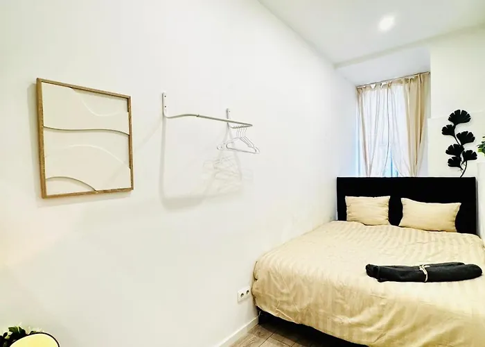 Apartman Elegant & 5br Shared In