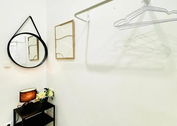 Apartman Elegant & 5br Shared In *