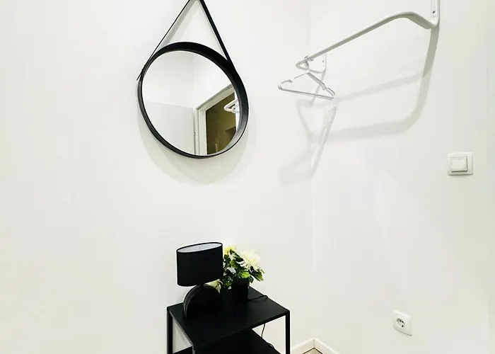 Elegant & 5br Shared In Bécs